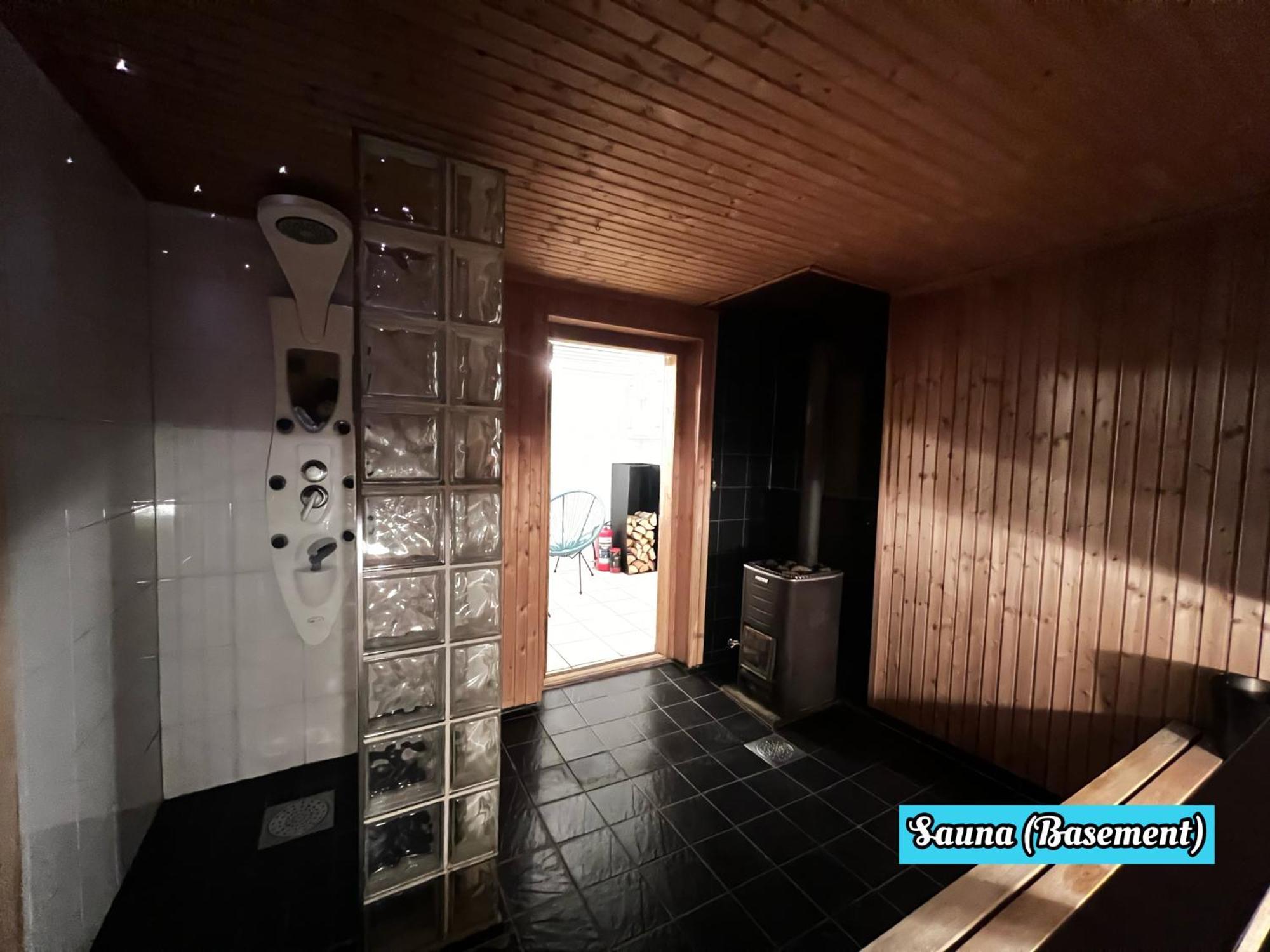 Kiruna Accommodation Vintergatan 5B, Villa For 10 Person ภายนอก รูปภาพ