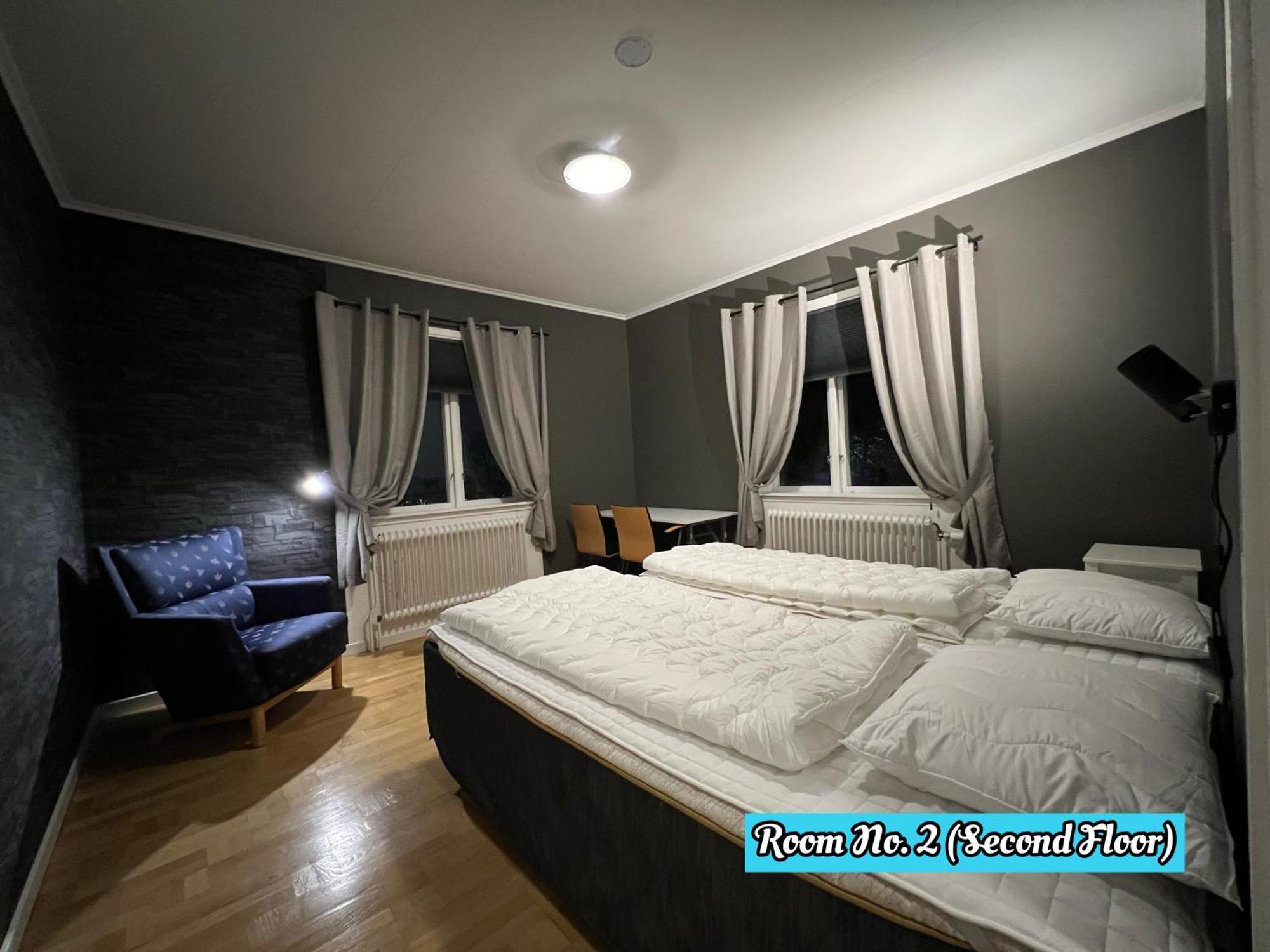 Kiruna Accommodation Vintergatan 5B, Villa For 10 Person ภายนอก รูปภาพ