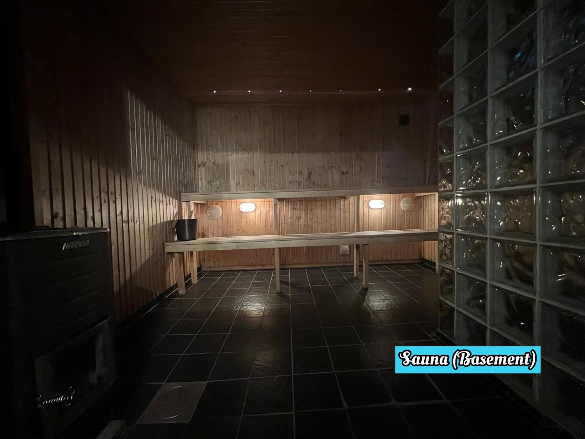 Kiruna Accommodation Vintergatan 5B, Villa For 10 Person ภายนอก รูปภาพ